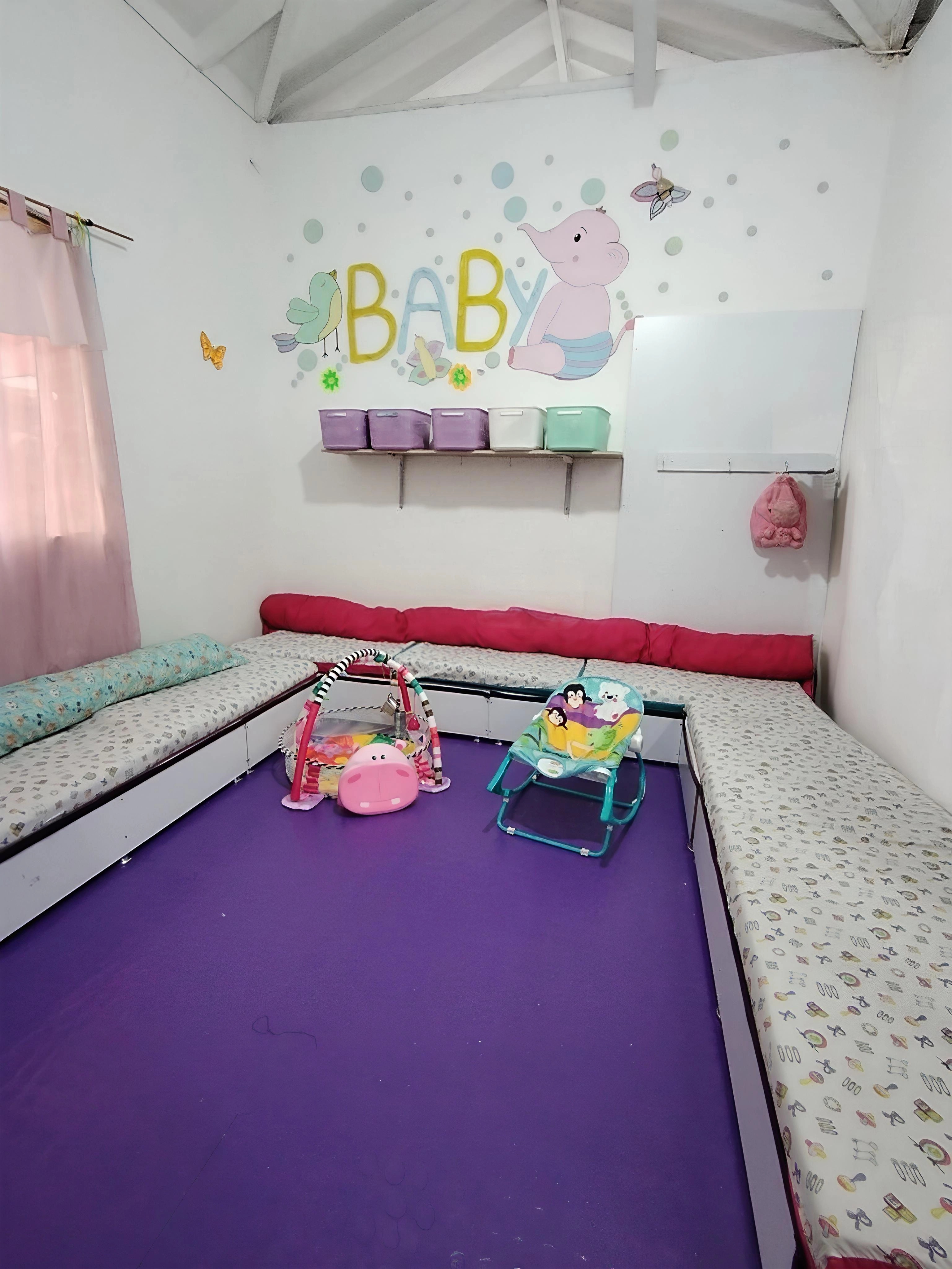 Sala Cunas - Sede Manchester